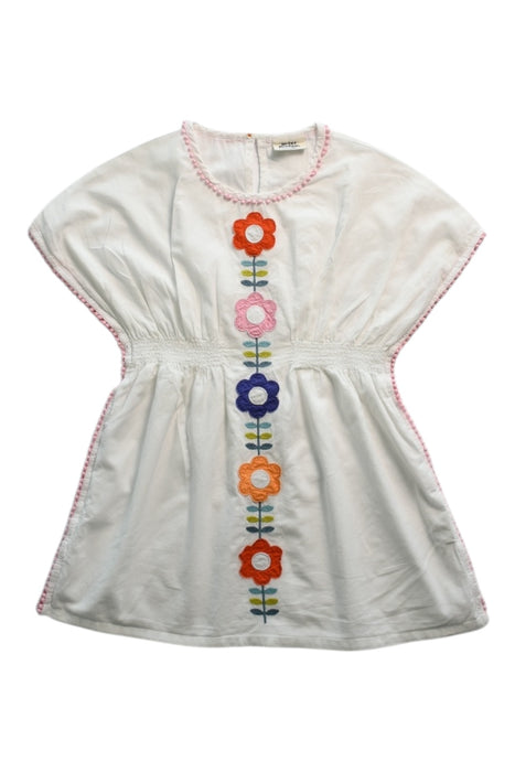 A White Short Sleeve Dresses from Boden in size 5T for girl. (Front View)