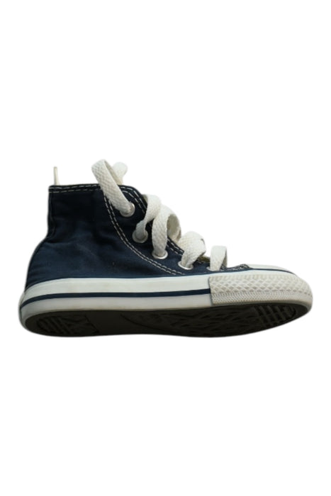 A Navy Sneakers from Converse in size 18-24M for boy. (Front View)