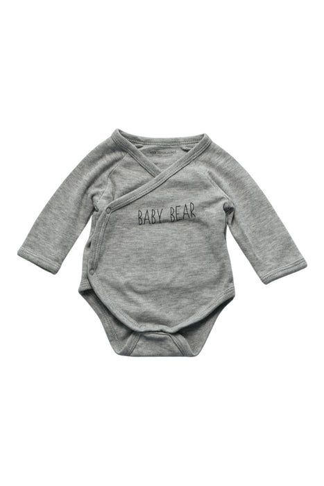 A Grey Long Sleeve Bodysuits from Vertbaudet in size 0-3M for boy. (Front View)