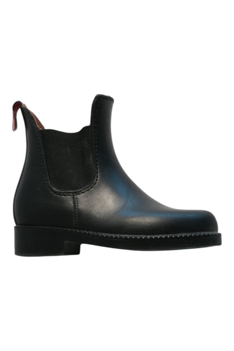 A Black Booties from Seafowl in size 4T for neutral. (Front View)