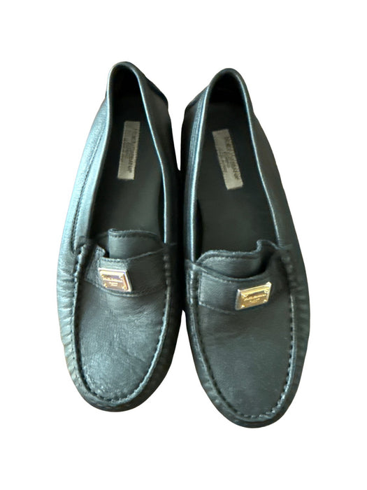 A Black Loafers & Moccasins from Dolce & Gabbana in size 9Y for boy. (Front View)