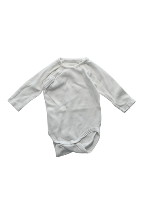 A White Long Sleeve Bodysuits from Petit Bateau in size 0-3M for neutral. (Front View)