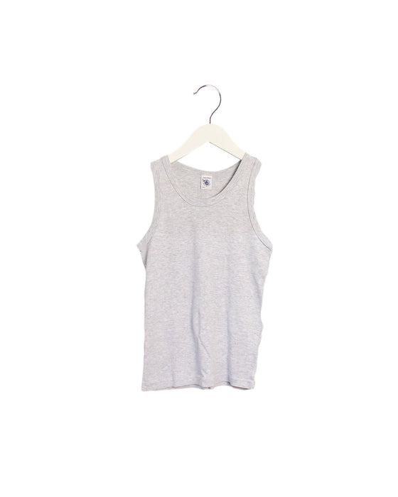 A Grey Sleeveless Tops from Petit Bateau in size 10Y for boy. (Front View)