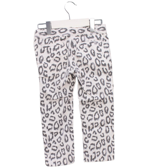A White Casual Pants from Janie & Jack in size 3T for girl. (Back View)