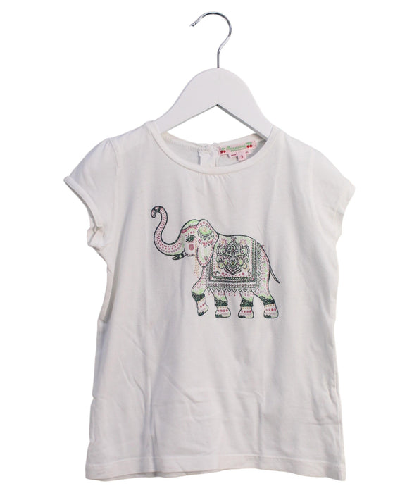 A White Short Sleeve T Shirts from Bonpoint in size 3T for girl. (Front View)