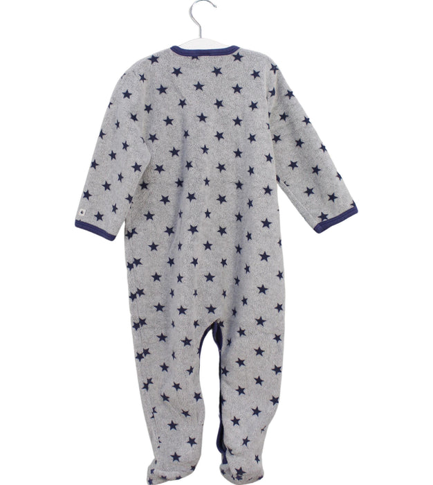 A Grey Onesies from Petit Bateau in size 2T for boy. (Back View)