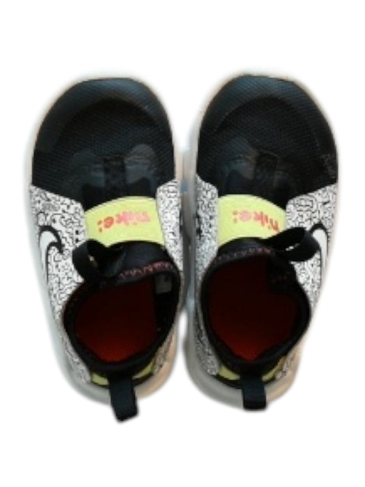 A Multicolour Sneakers from Nike in size 18-24M for neutral. (Back View)