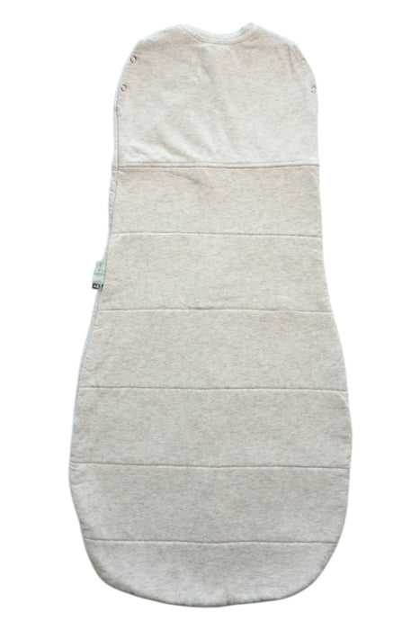 A Grey Sleepsacs from ErgoPouch in size 6-12M for neutral. (Back View)