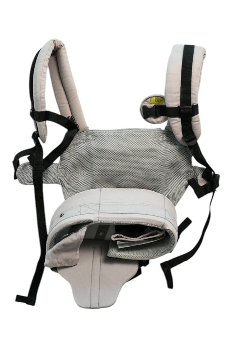 A Beige Baby Carriers from Lillé in size O/S for neutral. (Back View)