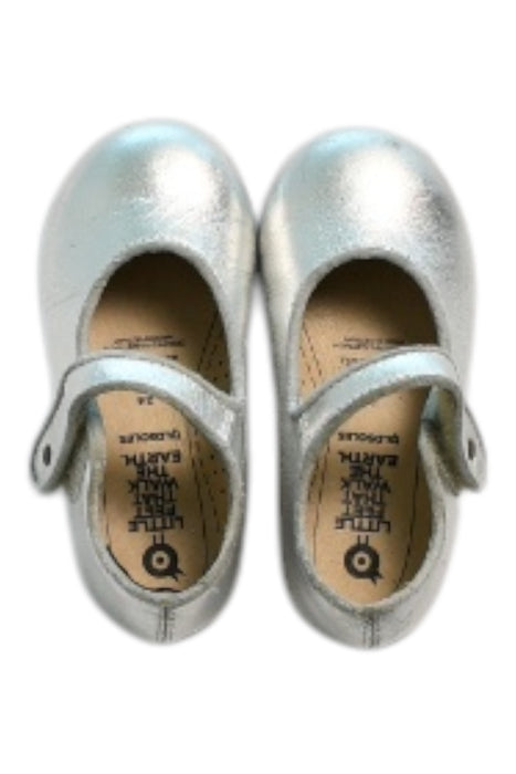 A Silver Flats from Old Soles in size 3T for girl. (Back View)