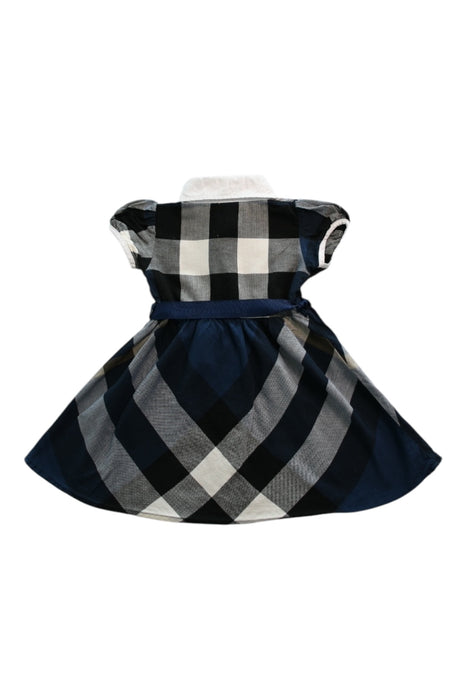 A Multicolour Short Sleeve Dresses from Burberry in size 6T for girl. (Back View)