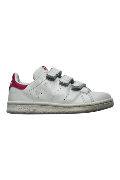 A White Sneakers from Adidas in size 4T for girl. (Front View)