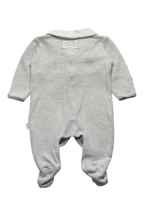 A Grey Onesies from Jojo Maman Bébé in size Newborn for boy. (Back View)