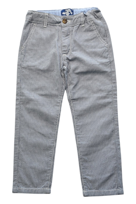 A Grey Casual Pants from Thomas Brown in size 4T for boy. (Front View)