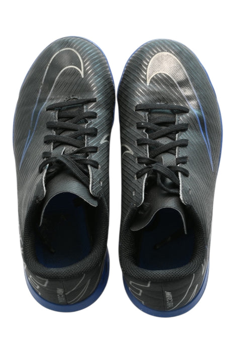 A Black Cleats/Soccer Shoes from Nike in size 9Y for boy. (Back View)