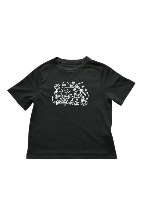 A Black Short Sleeve T Shirts from Nike in size 7Y for boy. (Front View)