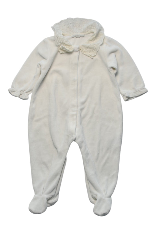 A White Onesies from Tartine et Chocolat in size 3-6M for girl. (Front View)