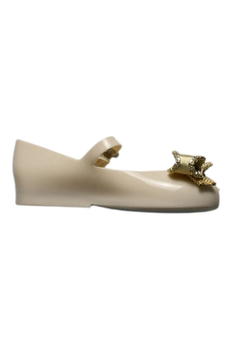 A Ivory Flats from Mini Melissa in size 6T for girl. (Back View)