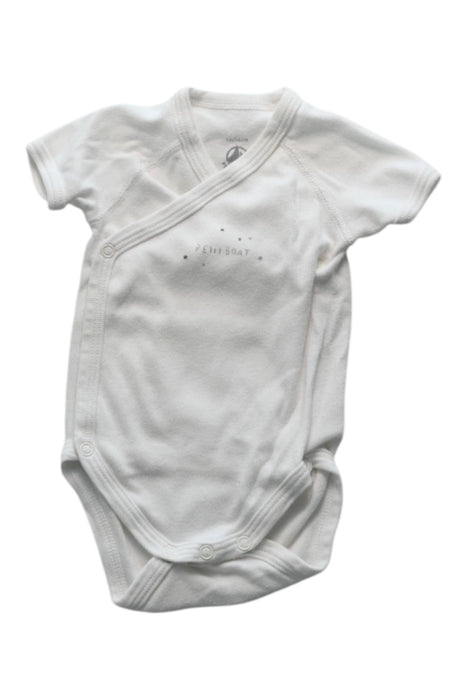 A  Bodysuits from Petit Bateau in size 0-3M for neutral. (Front View)