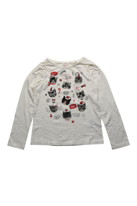 A White Long Sleeve T Shirts from Epic Threads in size 5T for girl. (Front View)