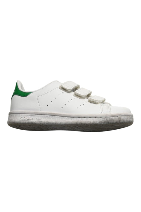 A White Sneakers from Adidas in size 6T for boy. (Back View)