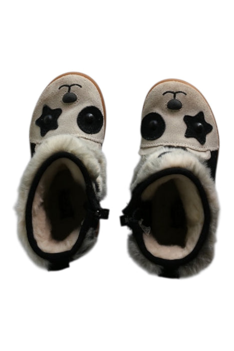 A White Booties from UGG in size 18-24M for girl. (Front View)