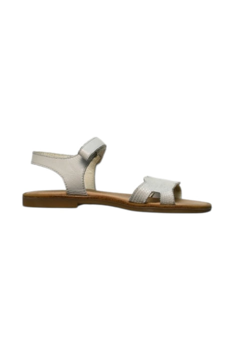 A White Sandals from Pablosky in size 7Y for girl. (Back View)