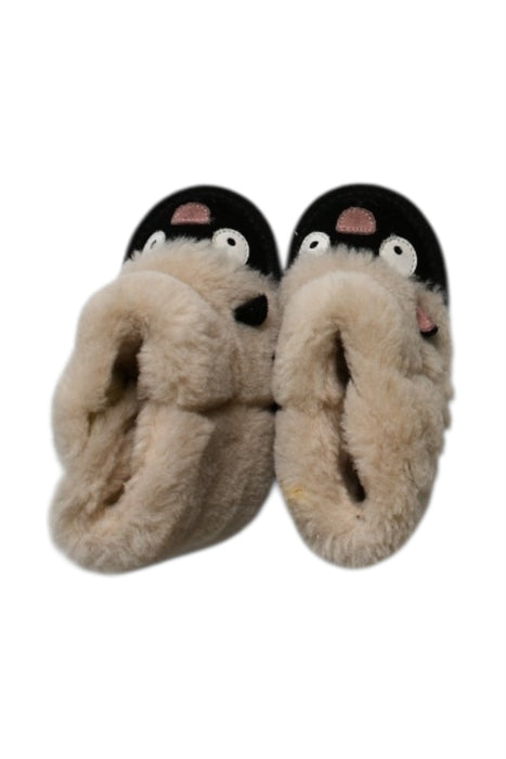 A Beige Winter Boots from EMU Australia in size 12-18M for neutral. (Front View)
