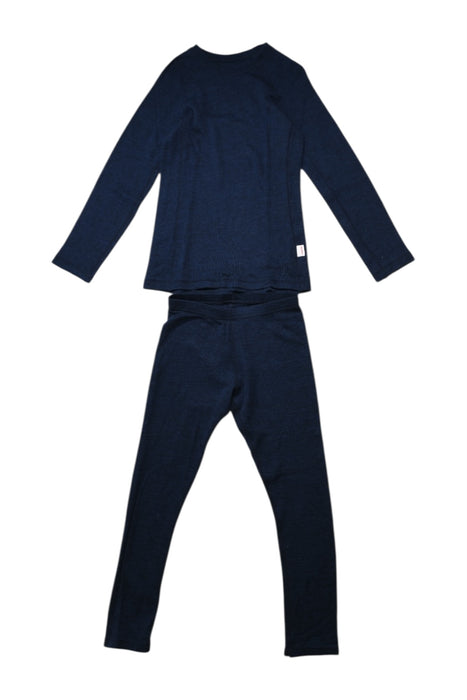 A Navy Base Layers from Reima in size 7Y for neutral. (Front View)