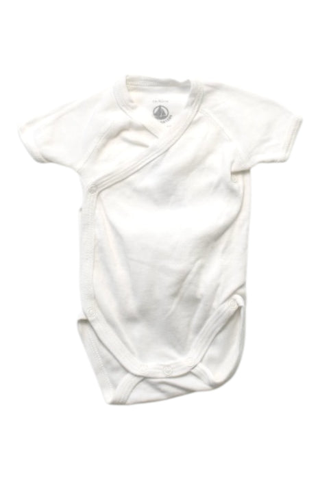 A White Short Sleeve Bodysuits from Petit Bateau in size 0-3M for neutral. (Front View)