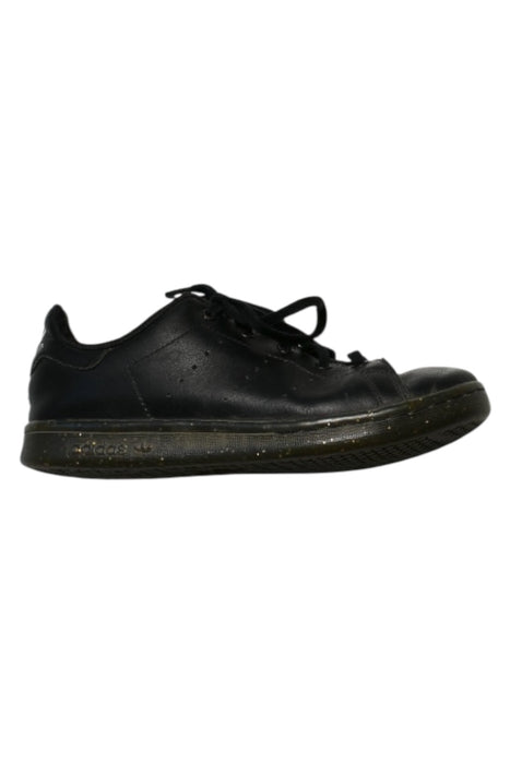 A Black Sneakers from Adidas in size 7Y for girl. (Back View)